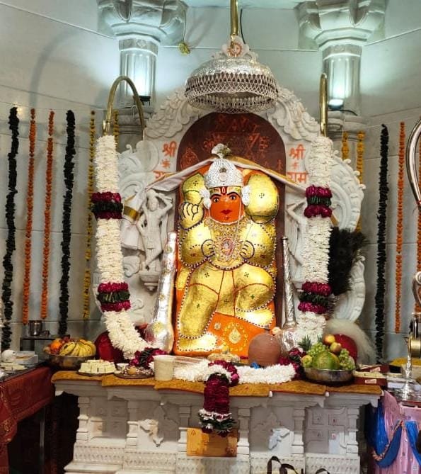 नवनिर्मित अष्टकोणीय मंदिर में बिराजे श्री मेहंदी कुई बालाजी महाराज