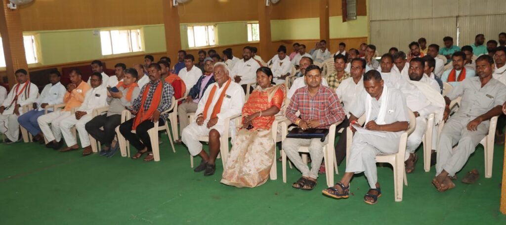 विशेष निवेश क्षेत्र : अजजा मोर्चा निवेश क्षेत्र से होने वाले लाभों की जानकारी देकर ग्रामीणों के सभी भ्रम दूर करे - विधायक काश्यप 1 IMG 20220821 WA0130