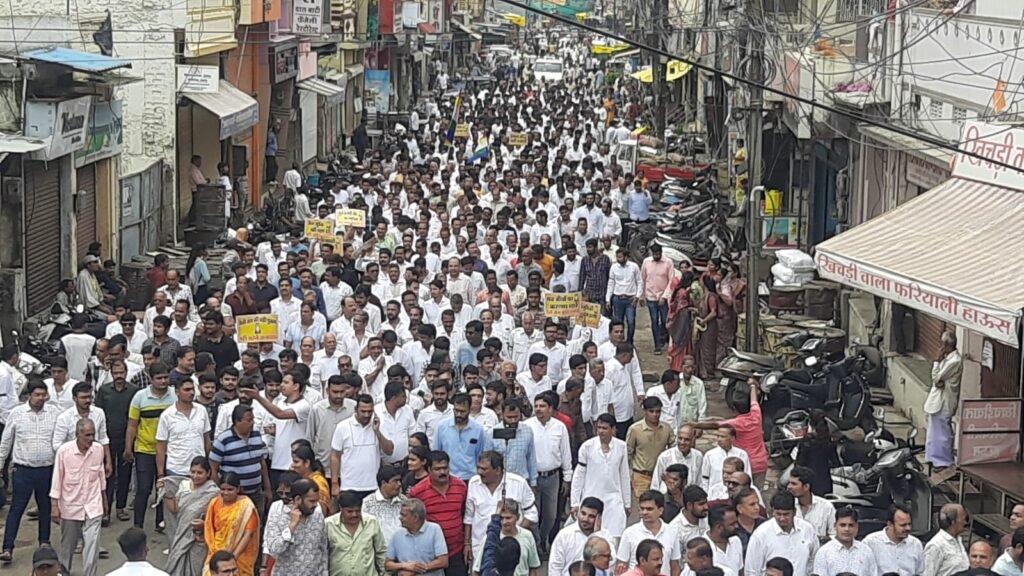 आक्रोश : जैन आचार्य की निर्मम हत्या के विरोध में रतलाम का जैन समाज उतरा सड़क पर, जताया विरोध 1 IMG 20230720 WA0031