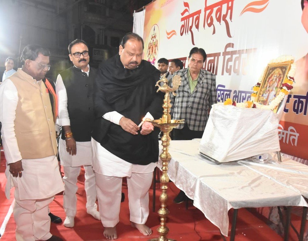 रतलाम स्थापना दिवस : भगवान श्री रत्नेश्वर महादेव की महाआरती, 14 फरवरी को मनाएंगे गौरव दिवस 2 IMG 20240211 WA00802