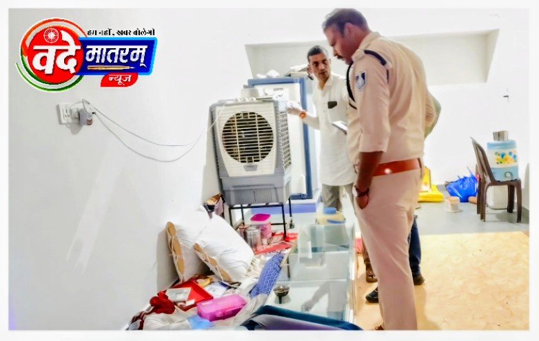 रतलाम में चोरों की गश्त जारी : रावटी में एक बार फिर बदमाशों ने ज्वैलर्स शॉप और मकान में लगाई सेंध 2 142386 C adbanao2