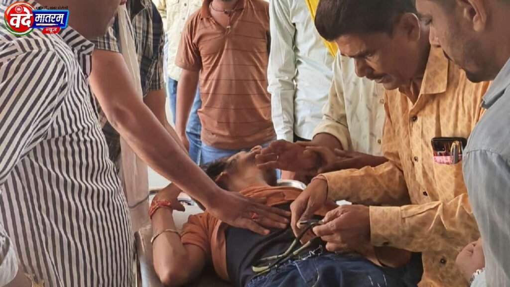 Sailana : पेड़ गिरने से युवक गंभीर, तीन बाइकें चकनाचूर 2 20260601 153541
