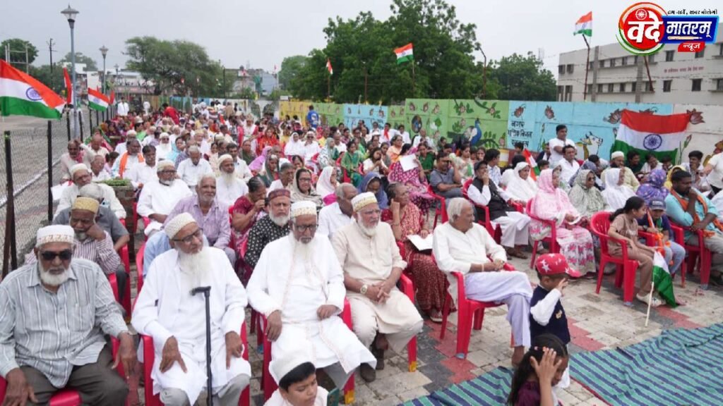 Ratlam : स्वतंत्रता दिवस के उपलक्ष्य में वरिष्ठ नागरिकों का सम्मान 2 20260818 083635